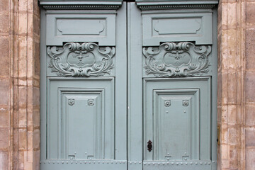 ancient wood door in paris (france) 