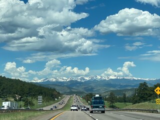 road to the mountains