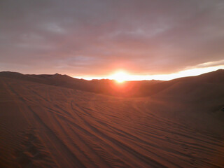 Fototapeta na wymiar sunset in the ica desert - peru.