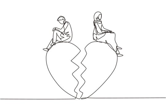 Broken Heart symbol hand drawing by pen sketch - Stock Illustration  [41470689] - PIXTA