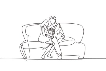 Continuous one line drawing couple at home resting on couch watching movie and eating popcorn. Domestic relax evening. Man and woman on cozy sofa. Single line draw design vector graphic illustration