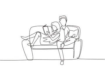 Single continuous line drawing evening rest of couple scene with man and woman on sofa. Relaxing man and woman reading book in lounge room. Dynamic one line draw graphic design vector illustration