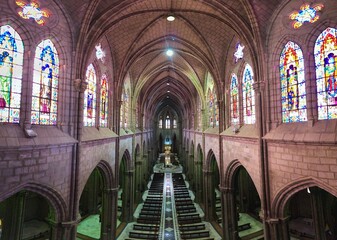 Interior de la capilla del voto nacional de la ciudad de Quito