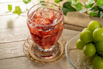 ブドウの炭酸ジュース