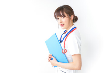 病院で勤務する看護師