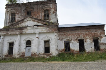 old abandoned church