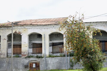old building, historical architecture