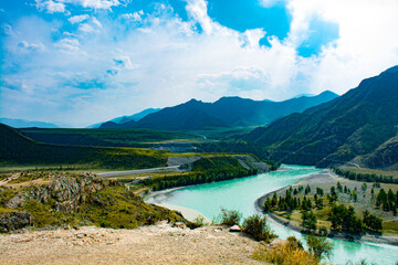 Fototapeta na wymiar View of the Katun River and the surrounding landscape.