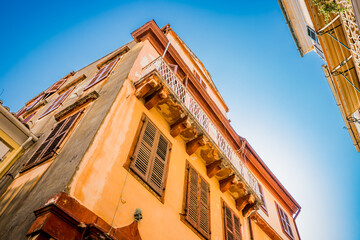 Dans les rues de la vieille ville de Corfou