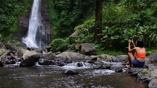 Gitgit waterfall is rated as one of the best waterfalls in Buleleng, Bali