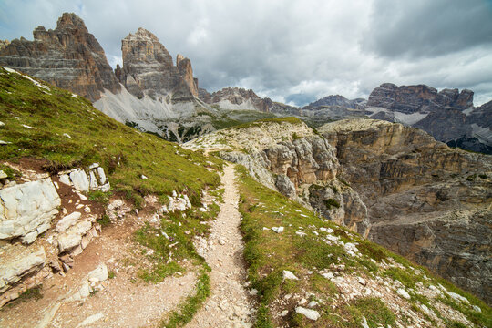 Sentiero A. Bonacossa - Tre Cime di Lavaredo - Cadini di Misurina  - Dolomiti