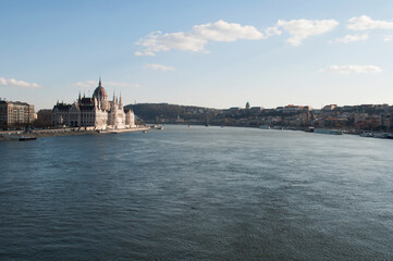Obraz premium Danube River in the Afternoon. Budapest, Hungary