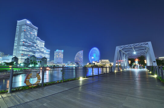 みなとみらい汽車道夜景 の画像 216 件の Stock 写真 ベクターおよびビデオ Adobe Stock