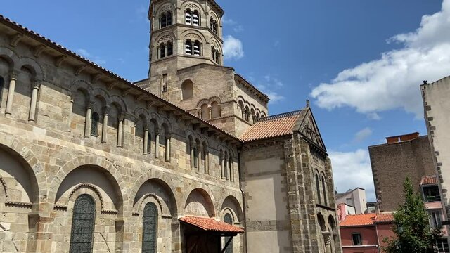 Basilique Notre-Dame du Port &agrave; Clermont-Ferrand, Auvergne