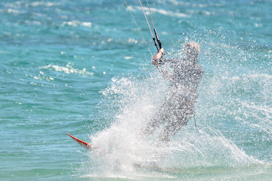 SURFERS