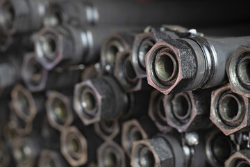 Rubber hoses and high-pressure hoses with flanges in factory lubrication are stored at the factory....