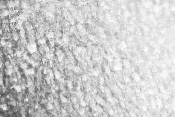Arrière plan abstrait bulles - Mousse dans de l'eau sur un fond noir et blanc