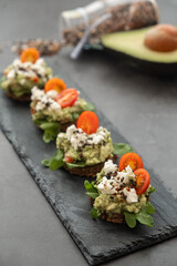 Canapé Happen Avocado