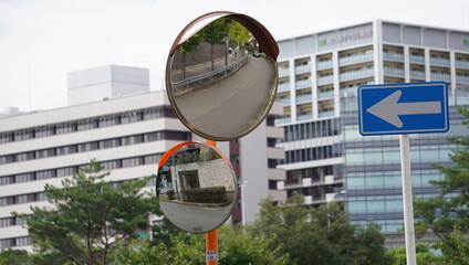 カーブミラー（道路反射鏡）