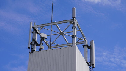 携帯電話　基地局　アンテナ