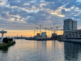 Fototapeta na wymiar Hamburg under Construction