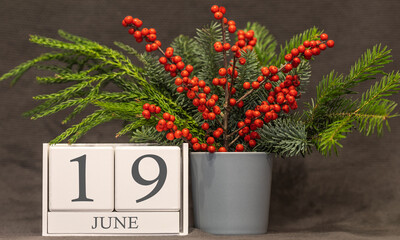 Memory and important date June 19, desk calendar - summer season.