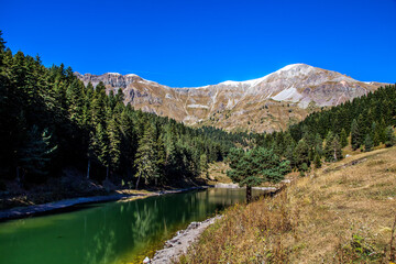 Fototapeta premium Located in Pınarlı village of Şavşat district of Artvin, the lake is called 