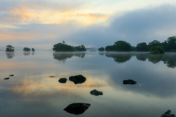 大沼国定公園大沼湖畔の夜明け