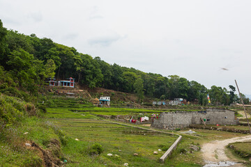Fototapeta na wymiar ネパール　ポカラ近郊の風景とヒンドゥー教の寺院