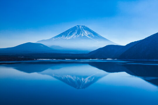 逆さ富士」の写真素材 | 4,477件の無料イラスト画像 | Adobe Stock