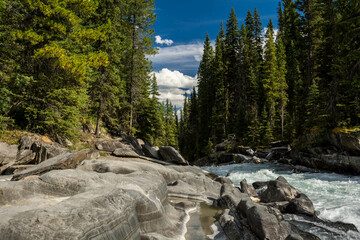 Numa Creek. Scenic Mountain views of the Kootenay River, Kootenay National Park