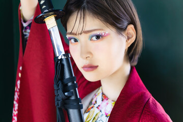 刀を持つ和服の女性ポートレート © metamorworks