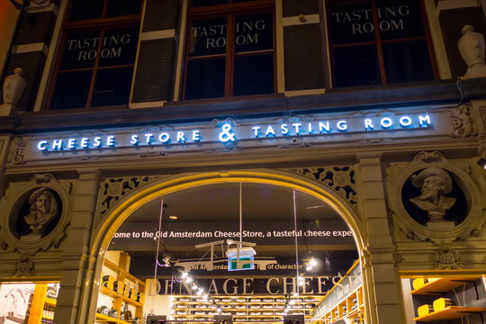 Cheese shop and tasting room in Amsterdam - AMSTERDAM - NETHERLANDS
