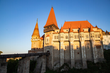 Fototapeta premium hunedoara Castle, also known a Corvin Castle or Hunyadi Castle, is a Gothic-Renaissance castle in Hunedoara, Romania. One of the largest castles in Europe.