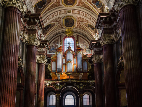 POZNAN - POLAND - 2021: The organ in the Collegiate Basilica of Our Lady of Perpetual Help 