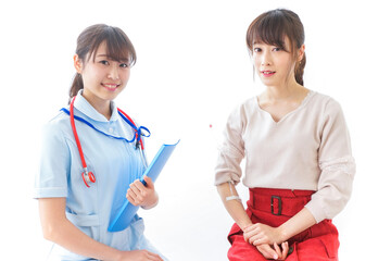 病気の治療をする女性