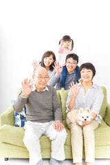 三世代 ファミリー 集合写真イメージ