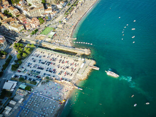 Vista aerea della citt&agrave; di vietri sul mare, costiera amalfitana