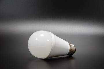 画像素材向け　電球　丸