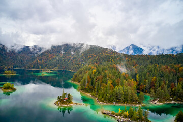Naklejka premium lake in the mountains