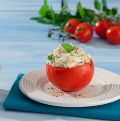 Tomate org&acirc;nico recheado com ricota  