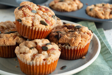 Spicy pumpkin muffins with crumble and seeds