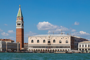 Fototapeta na wymiar Doge's Palace and the bell tower of San Marco