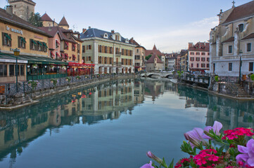 Fototapeta na wymiar Annecy in Alps, Old city canal view, France, Europe
