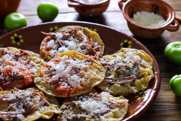 Chalupa poblana. Mexican food. September 16. tortilla with sauce.