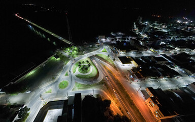 Fototapeta na wymiar Visão aérea de Linhares, centro da ciadade com a BR101 a noite.