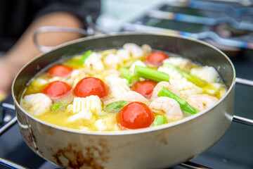 キャンプ飯　アヒージョ　アウトドア　おうちじかん　男飯