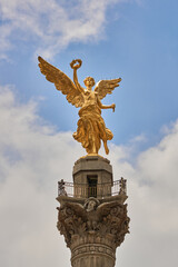 Fototapeta premium Foto del Angel de la independencia, celebración del día de la independencia en México