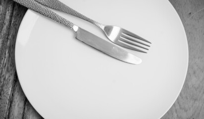 Dinner plate with knife and fork 