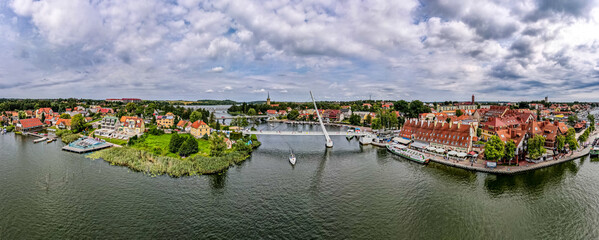 Mikołajki, Jezioro Mikołajskie na Mazurach w Polsce z lotu ptaka © Franciszek